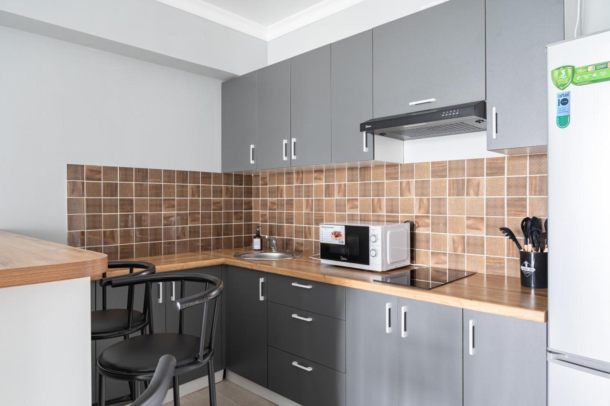 One Bedroom Apartment Next To Arbat In The Heart Of אלמטי מראה חיצוני תמונה