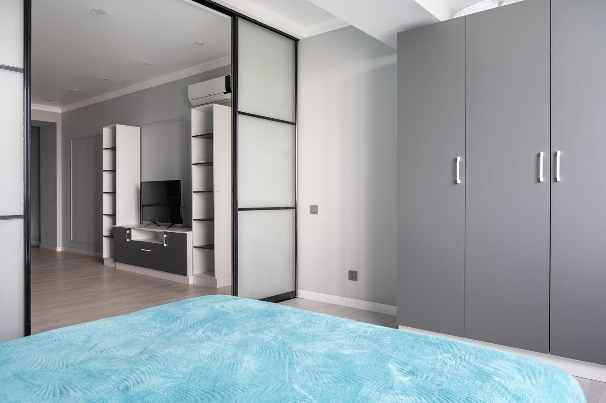 One Bedroom Apartment Next To Arbat In The Heart Of אלמטי מראה חיצוני תמונה